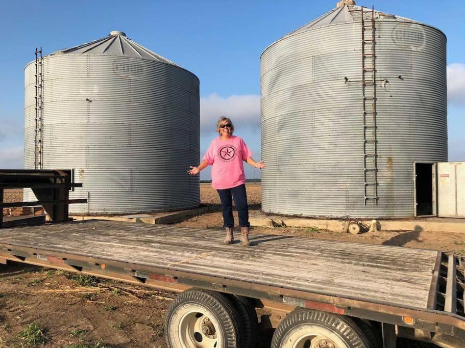 Silo House At Laughing Llama Farm Troy Exterior photo