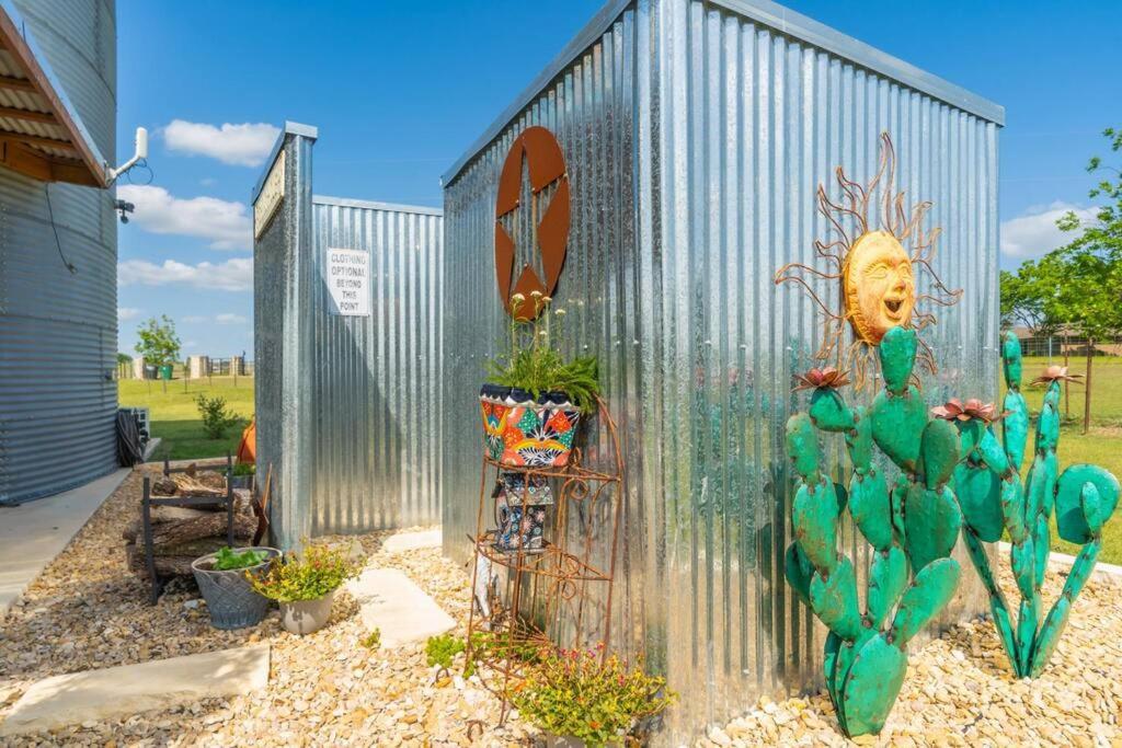 Silo House At Laughing Llama Farm Troy Exterior photo